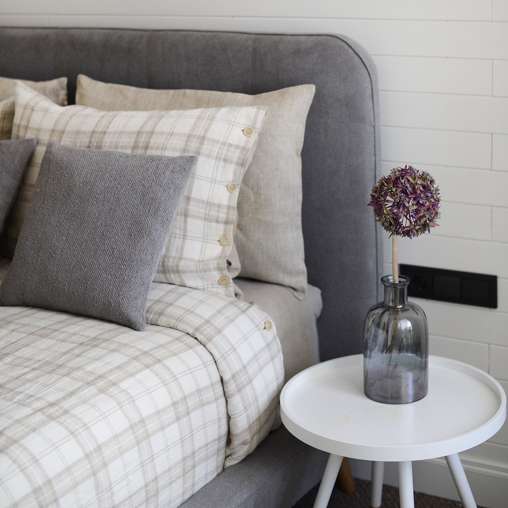 Luxury Soft Plaid/Natural 100% Linen Duvet Cover with Buttons