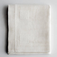 Linen tablecloth Boucle with square tableclothes Linen Room Latvia 150 x 150 cm white 